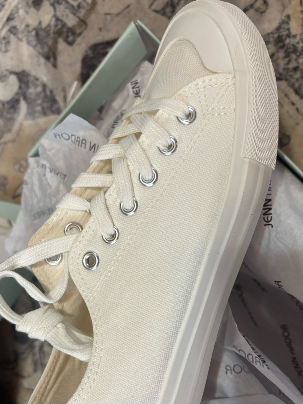 Jenn Ardor Cream Canvas Low-Top Sneakers